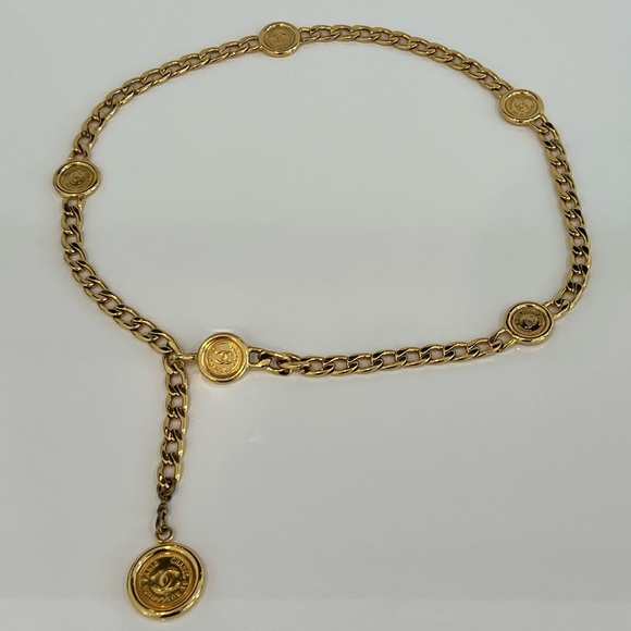 CHANEL ICONIC GOLD METAL CHAIN CC MEDALLION ADJUSTABLE BELT - Picture 9 of 17